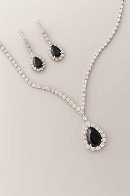 Elegancia Nocturna – Set de Collar y Aretes con Brillo Infinito